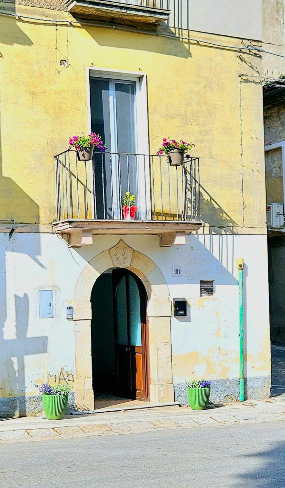 Appartamento Porta Venosina Luxury House - Wifi E Netflix Gratis Melfi Camera foto