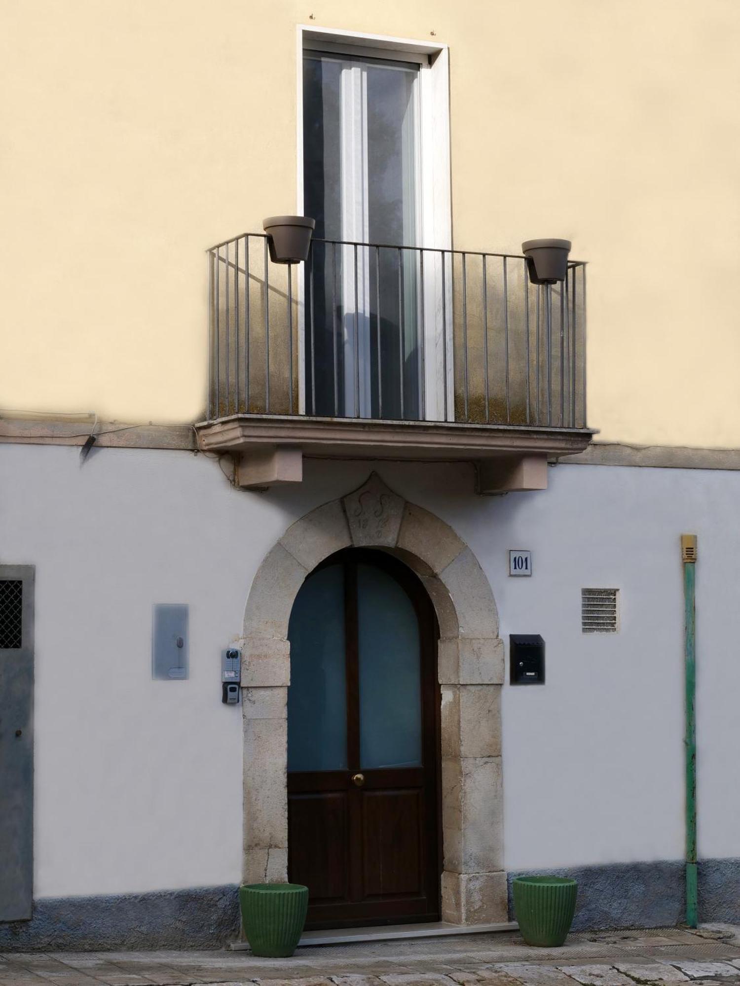 Appartamento Porta Venosina Luxury House - Wifi E Netflix Gratis Melfi Esterno foto